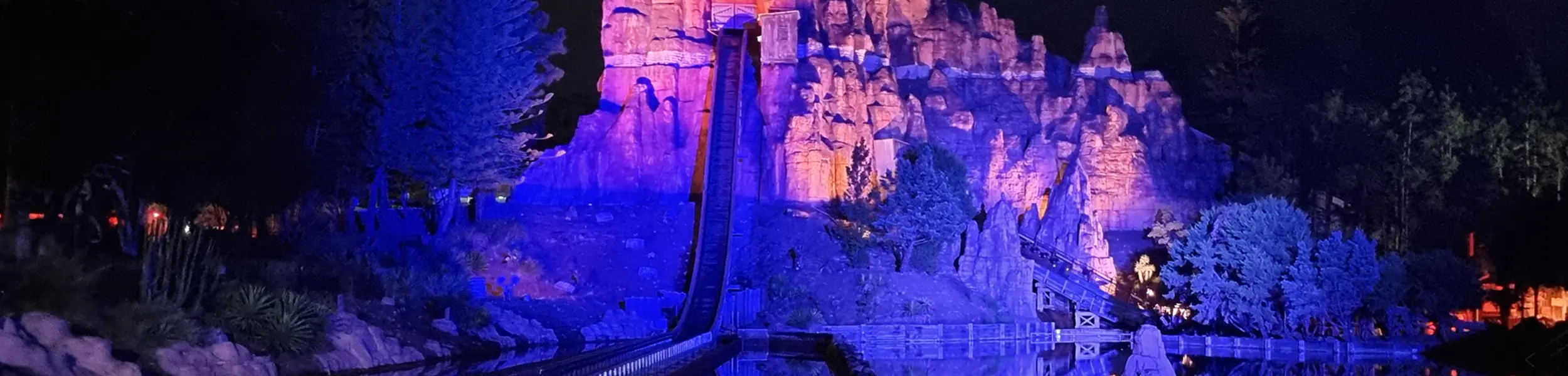 Wild West Falls Adventure Ride Theme Park Lighting By Ampd Electronics